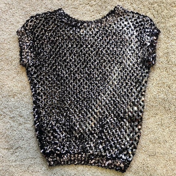 Vintage Black and Silver/Gray Sequin Mesh Top - Picture 4 of 8